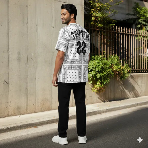 BLACKLIT - TRAPSTAR 22 White Bandana Puff Print T-Shirt